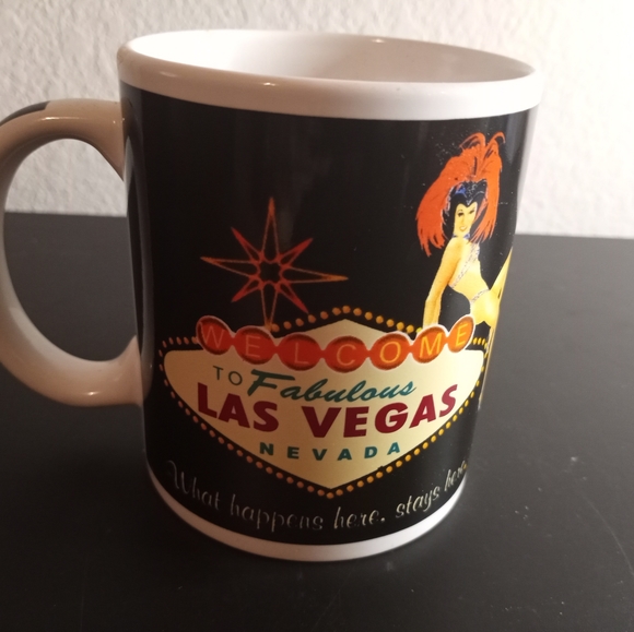 VTG Ceramic LAS vegas "What Happens Here" Mug - Picture 3 of 6